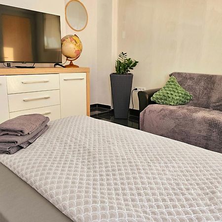 Gaesteappartement Viktoria 진스하임 외부 사진
