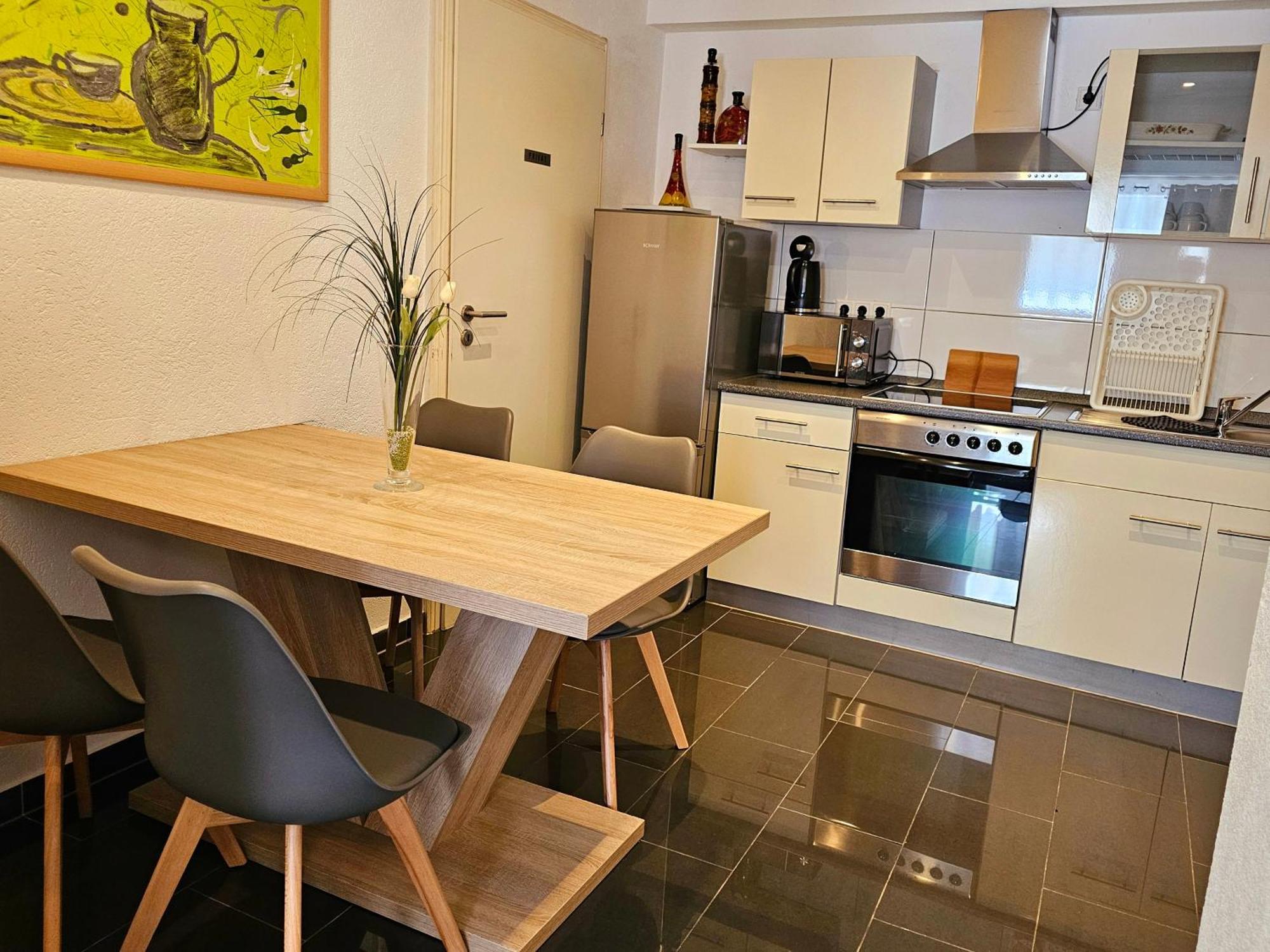 Gaesteappartement Viktoria 진스하임 외부 사진