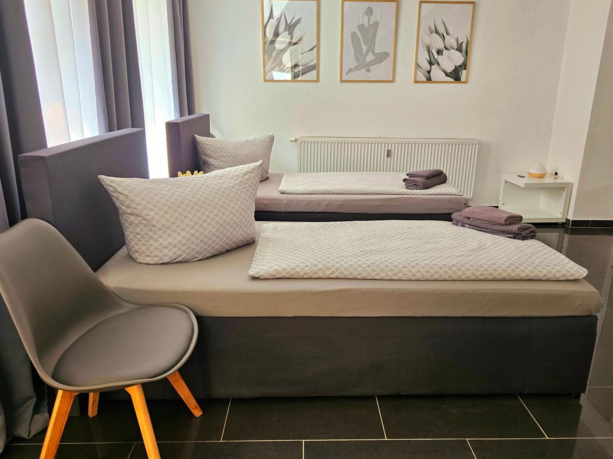 Gaesteappartement Viktoria 진스하임 외부 사진