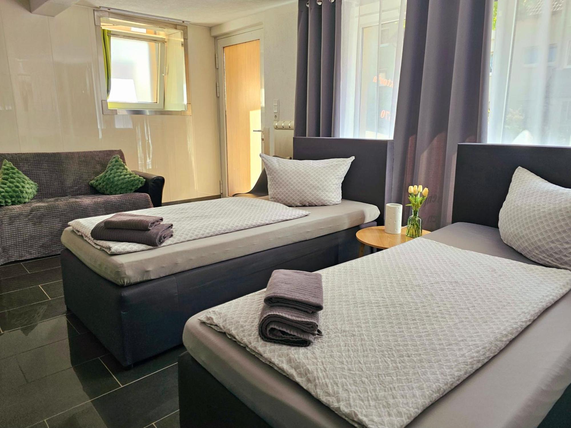 Gaesteappartement Viktoria 진스하임 외부 사진